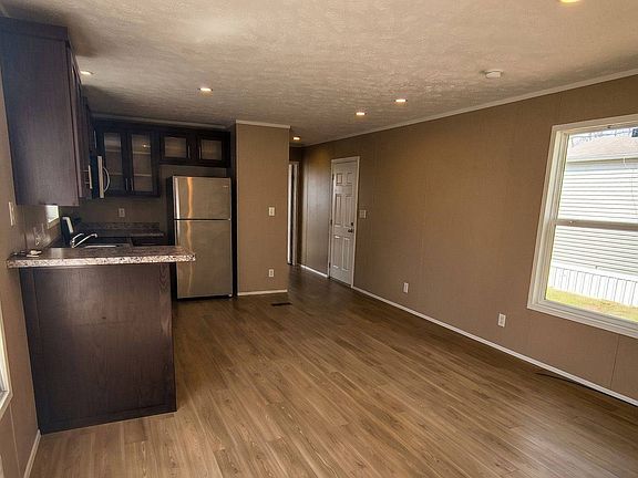 2nd image of 1214 Roseport Rd #16