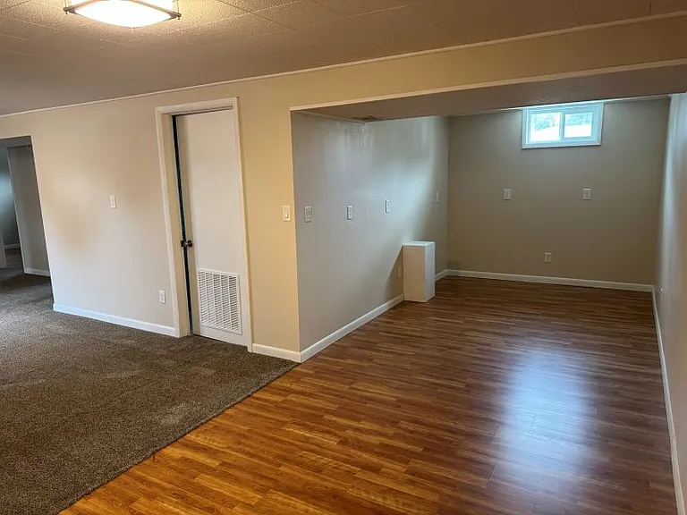 Basement nook/office area