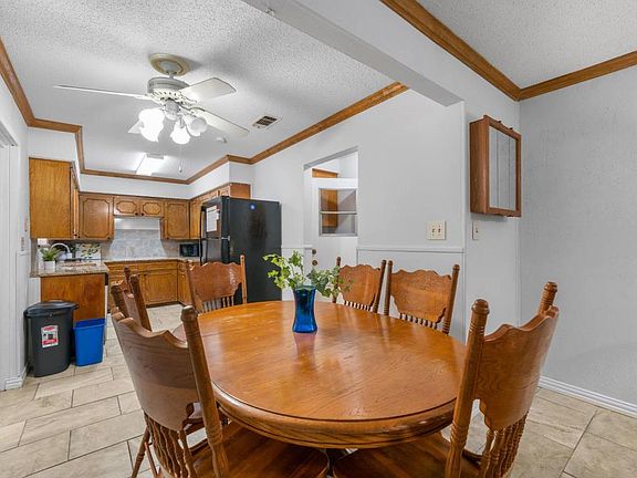 3rd image of 4226 Justice Ln