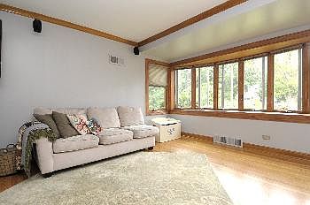 3rd image of 417 S Dunton Ave