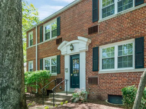 206 N Trenton St APT 1, Arlington, VA 22203