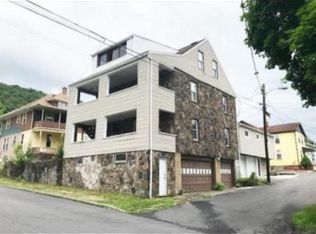 239 Charles St #1, Johnstown, PA 15902