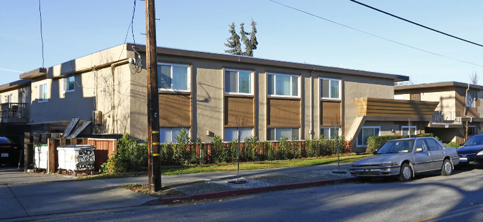350 - 2905 Old Almaden Rd — Photo 1