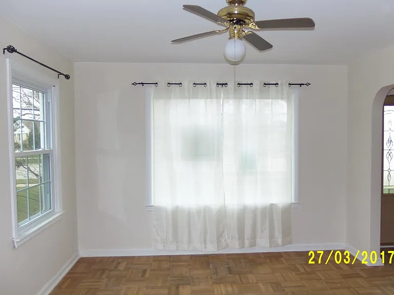 715 W Exchange St — Photo 5