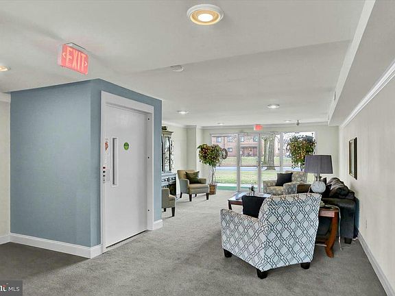 3rd image of 1801 Cambridge Ave APT A17