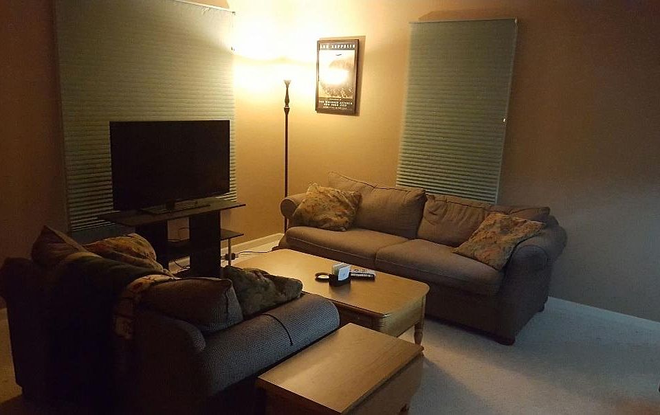2nd image of 12151 Parkwood Pl