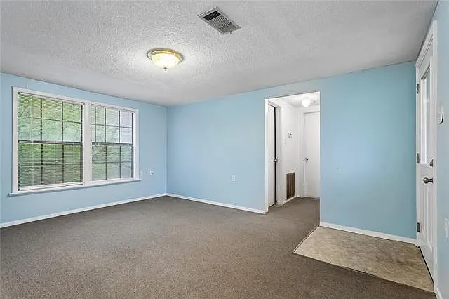 11061 E Nickens Rd — Photo 2