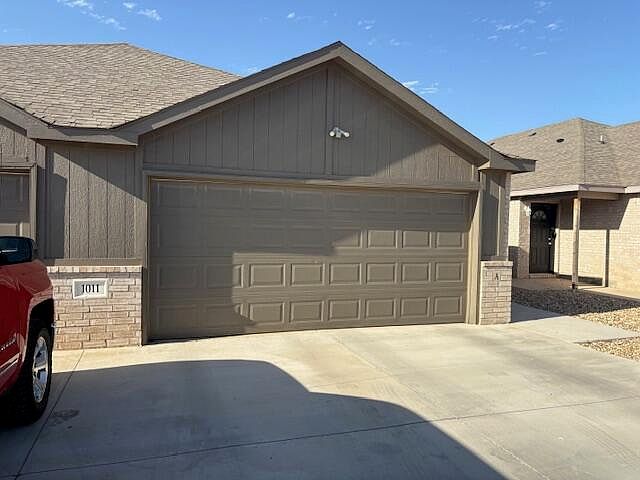 1st image of 1011 Preston Trl