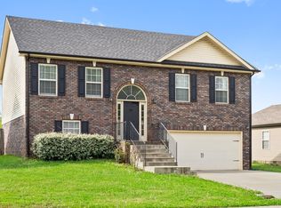 1884 Jackie Lorraine Dr, Clarksville, TN 37042