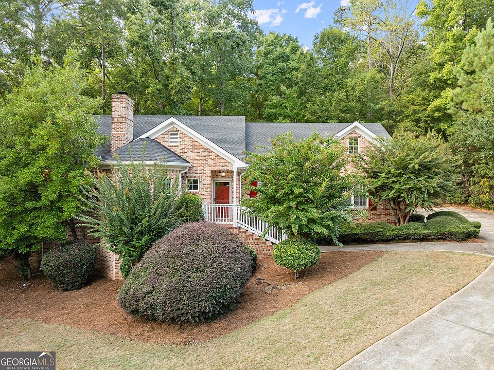 1st image of 174 Alexander Dr