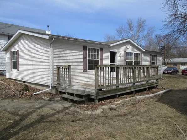 407 1/2 E Vermillion St, Odell, IL 60460