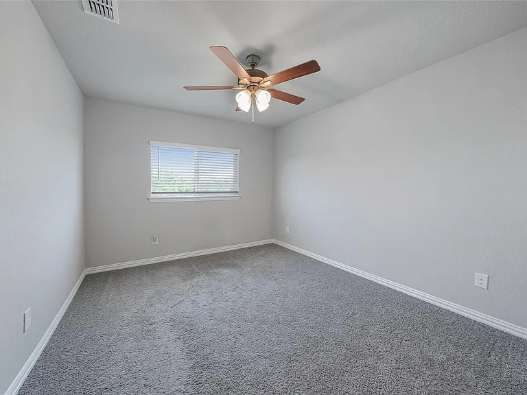 2744 Baneberry Ln — Photo 21