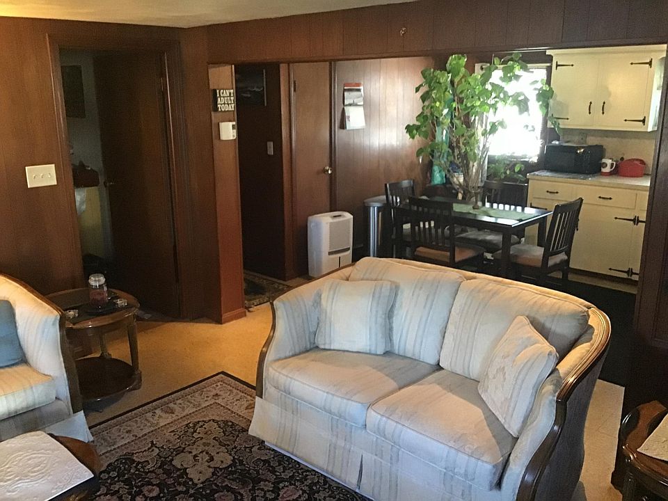 1st image of 15 Kathy Ann Dr #B