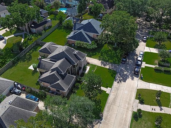 4th image of 14819 Alderwick Dr