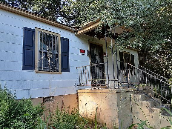 2nd image of 264 W McKellar Ave