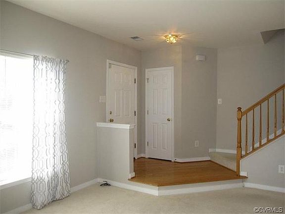 3rd image of 9213 Silverbush Dr