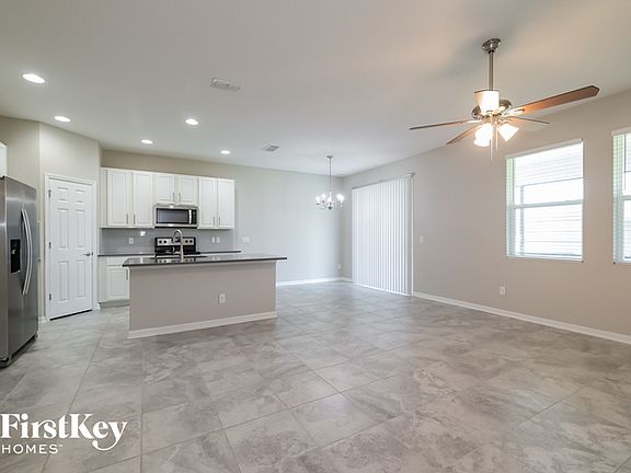 4th image of 2830 Eagle Lake Blvd