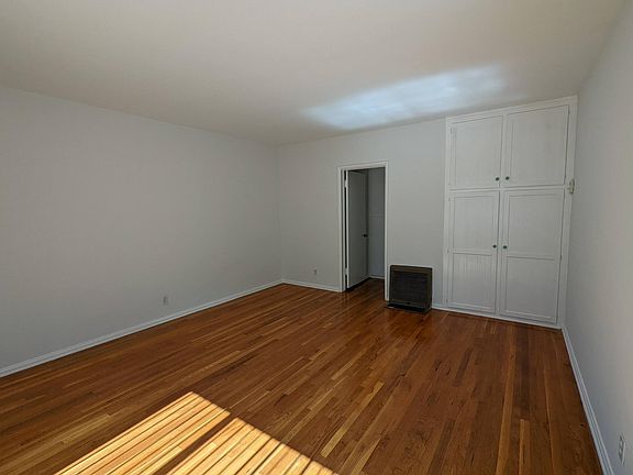 4th image of 14332 Albers St