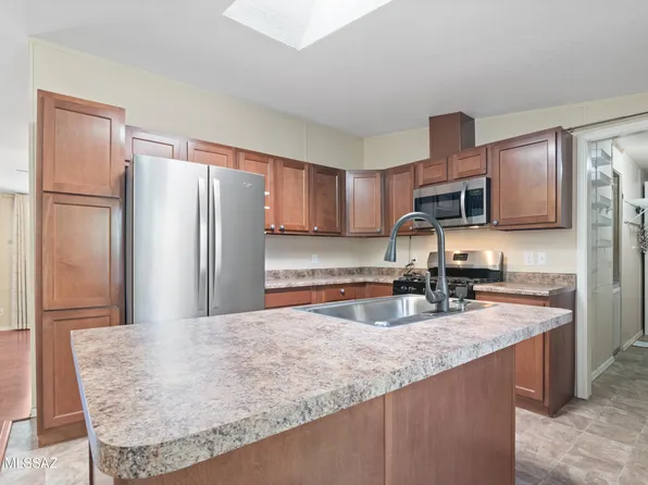 6205 E Rough Rock Dr, Tucson, AZ 85756