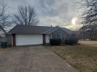 3395 W Yale St, Fayetteville, AR 72704