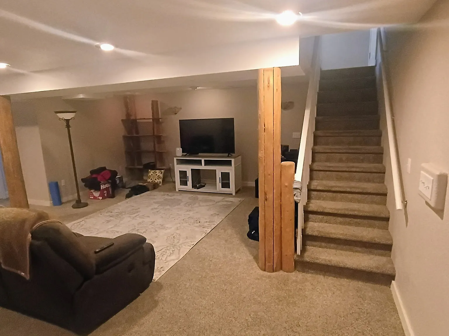 4 bed, 2204 sqft, $2,100 — Photo 3