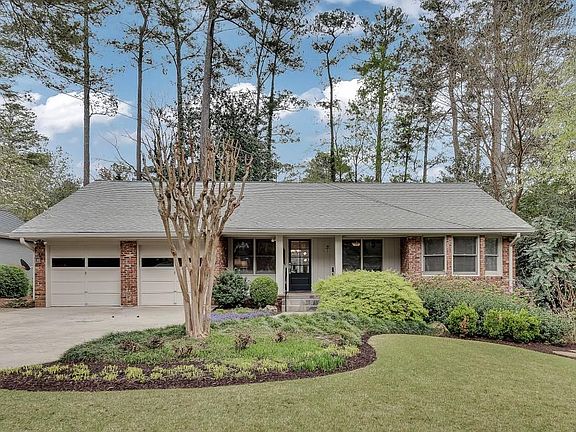 2nd image of 2295 Tanglewood Rd
