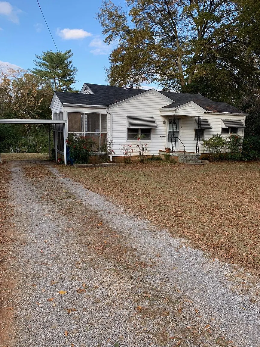 7 Wisteria Dr SE photo 1