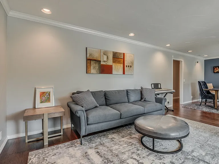 11105 Leaning Elm Rd — Photo 8