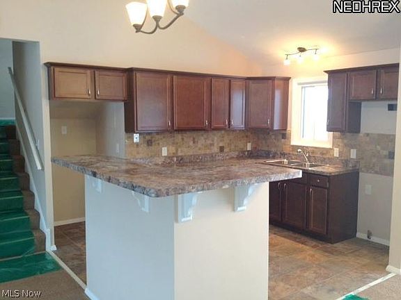 2nd image of 26576 Aaron Dr