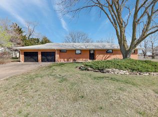 230 S Westview Rd, Andover, KS 67002