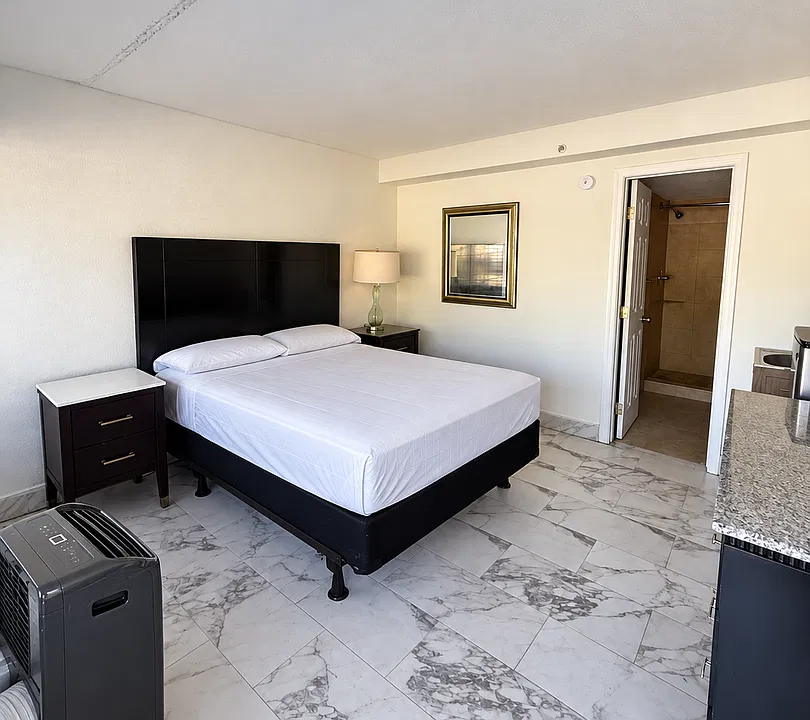 2200 S Ocean Blvd