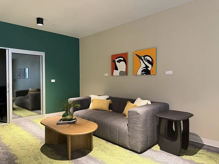 Comfortable Affordable 580 SqFt 1 Bed, 1 Bath - shareWESTSIDE Las Vegas — Photo 16
