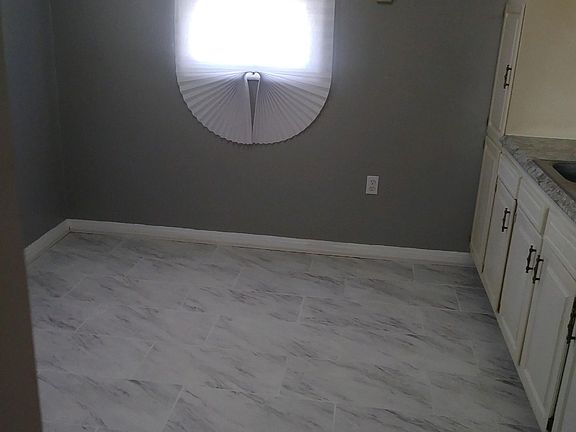 5th image of 1728 Detroit Ave