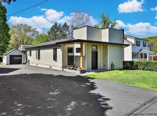 21 Locust Ave, New Windsor, NY 12553