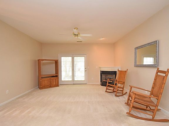 5th image of 201 Traverse Creek Dr