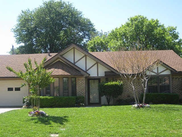 1st image of 605 Cumberland Dr
