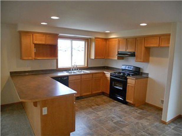 2nd image of 7307 Clamdigger Dr