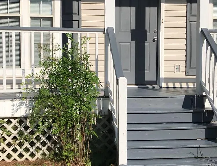 265 Greenhaven Dr — Photo 1