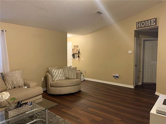 5th image of 438 Fox Lake Dr