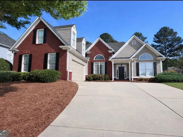 555 Golf Crest Dr, Acworth, GA 30101