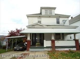 427 Sanderson St, Throop, PA 18512