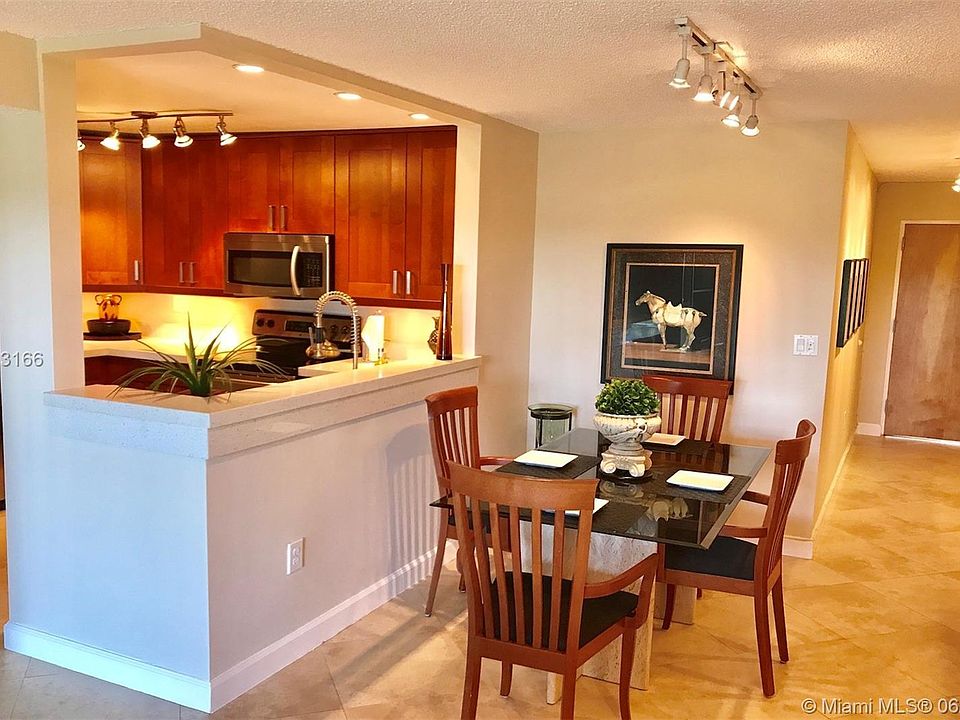 1st image of 2939 Indian Creek Dr APT 406