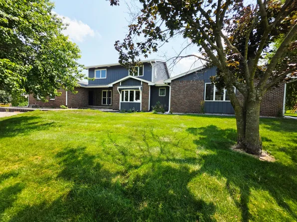 8623 NE 108th Ave, Bondurant, IA 50035