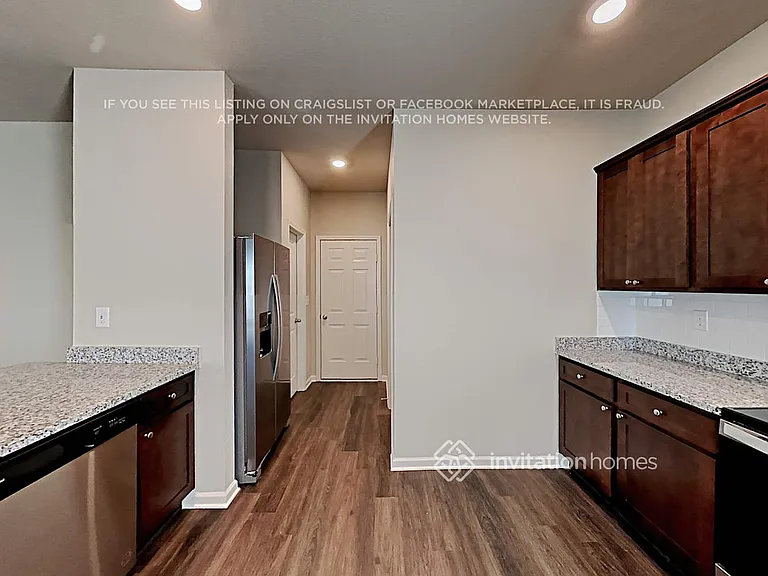 516 Moline Way — Photo 9
