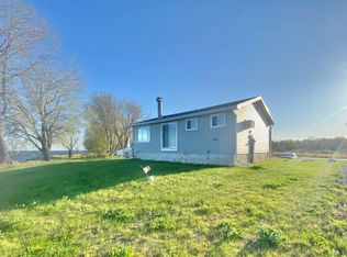 2728 Kunzer Beach Ln, Little Suamico, WI 54141