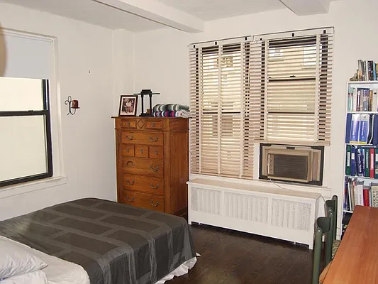 Sold by Sotheby's International Realty | media 32