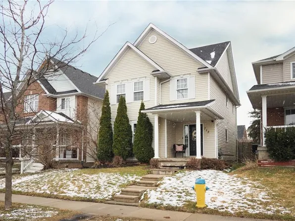 715 Brandenburg Blvd, Waterloo, ON N2T 2V4