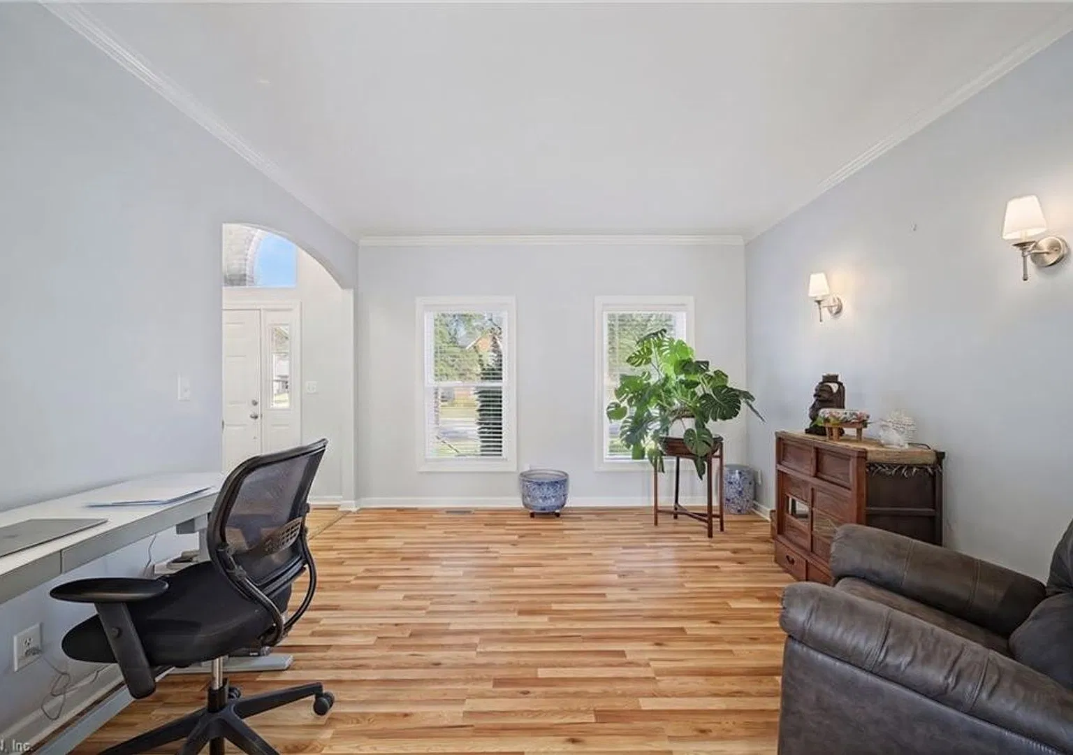 5-bedroom oasis — Photo 2
