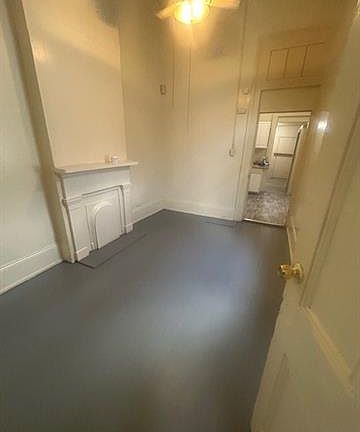 5th image of 2121 Josephine St