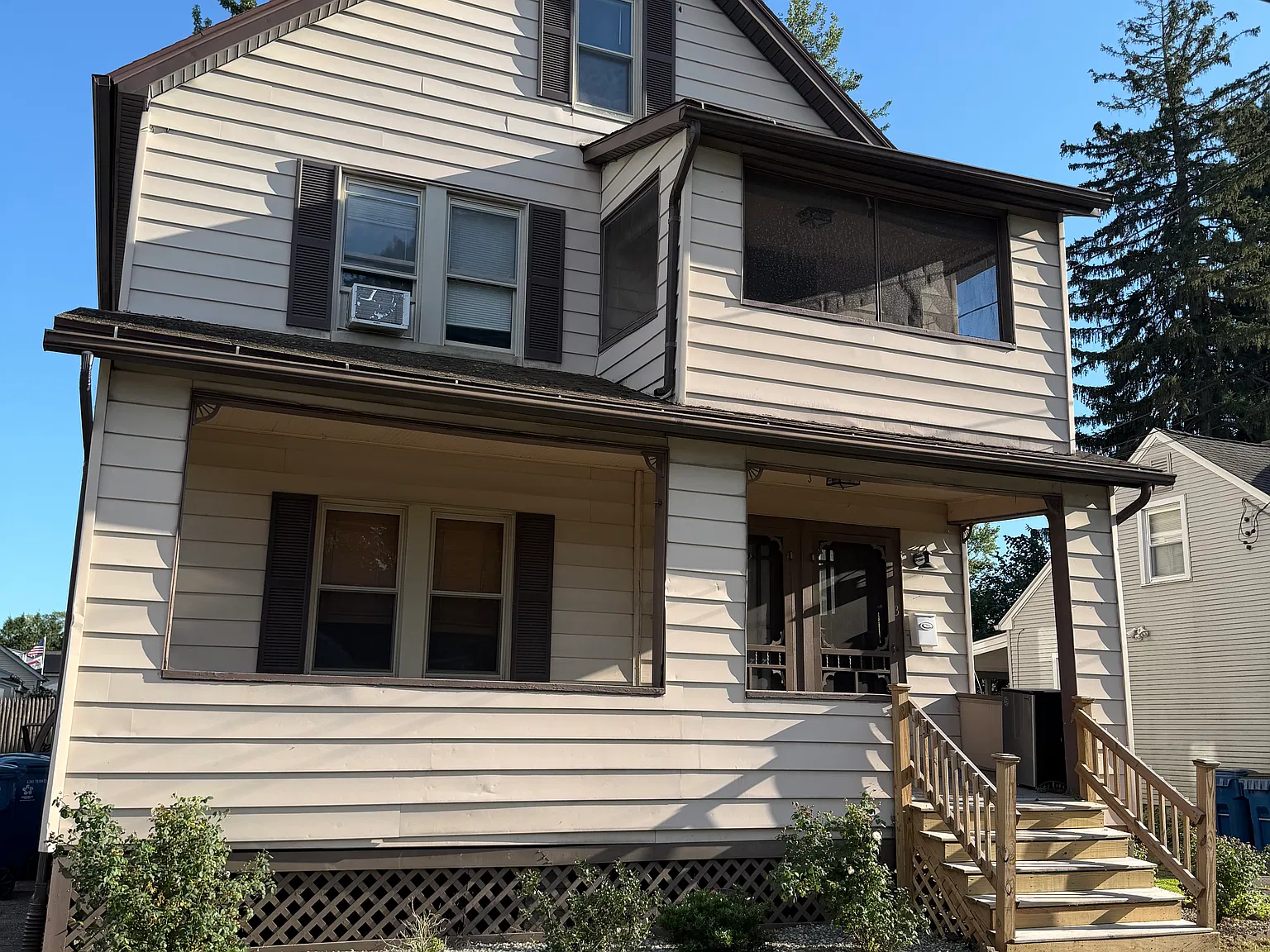 2 bed, 1296 sqft, $1,900 — Photo 1